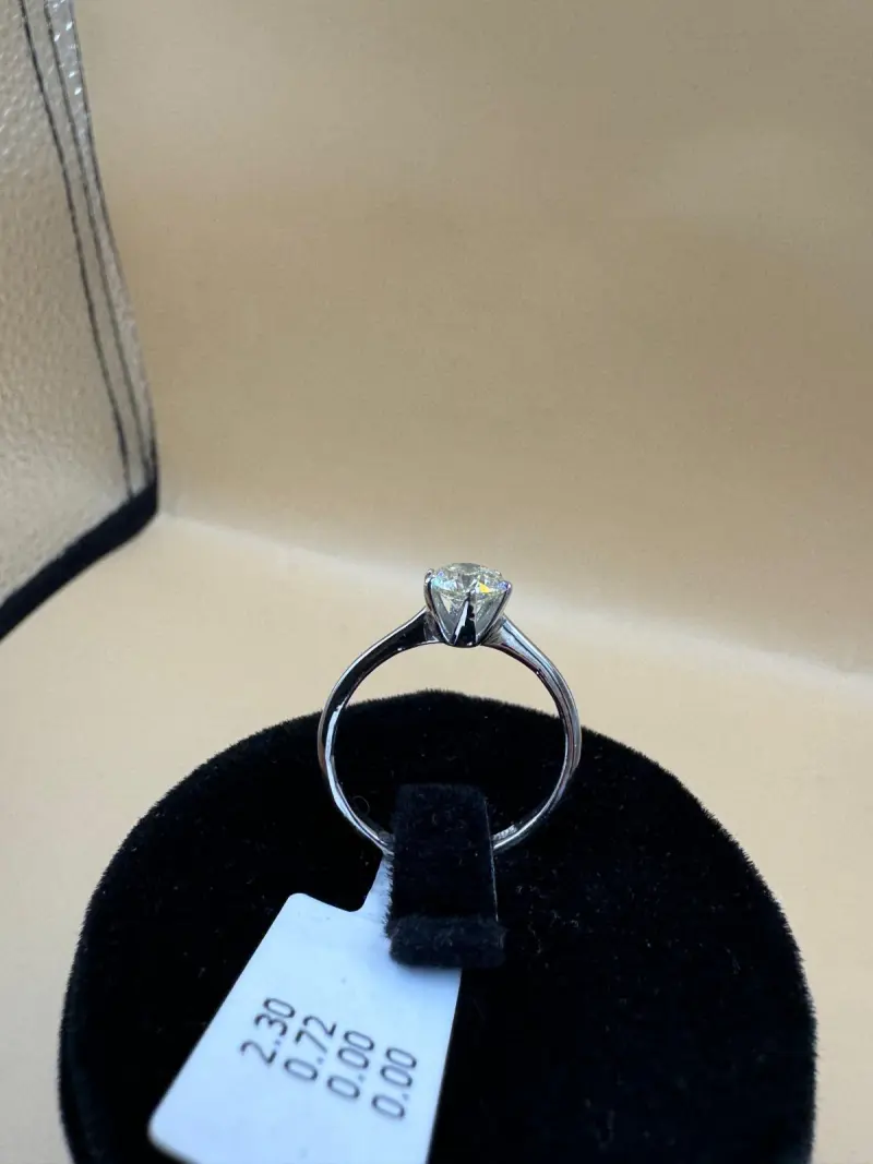 خاتم سلتير حجر كبير