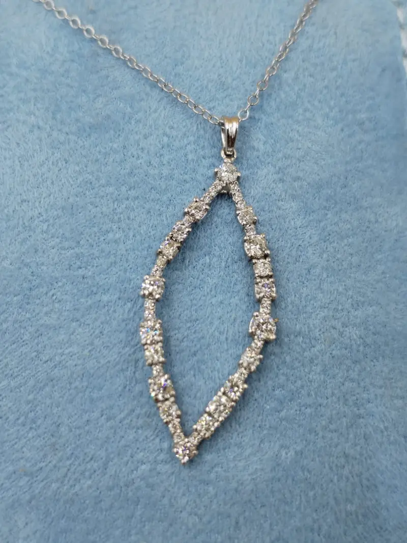 تعليقه الماس