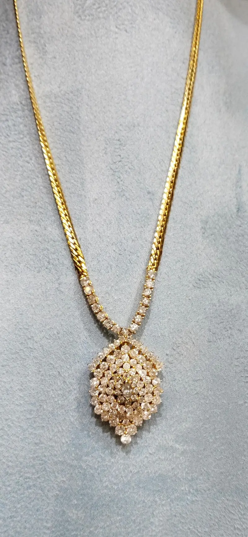 عقد الماس فخم