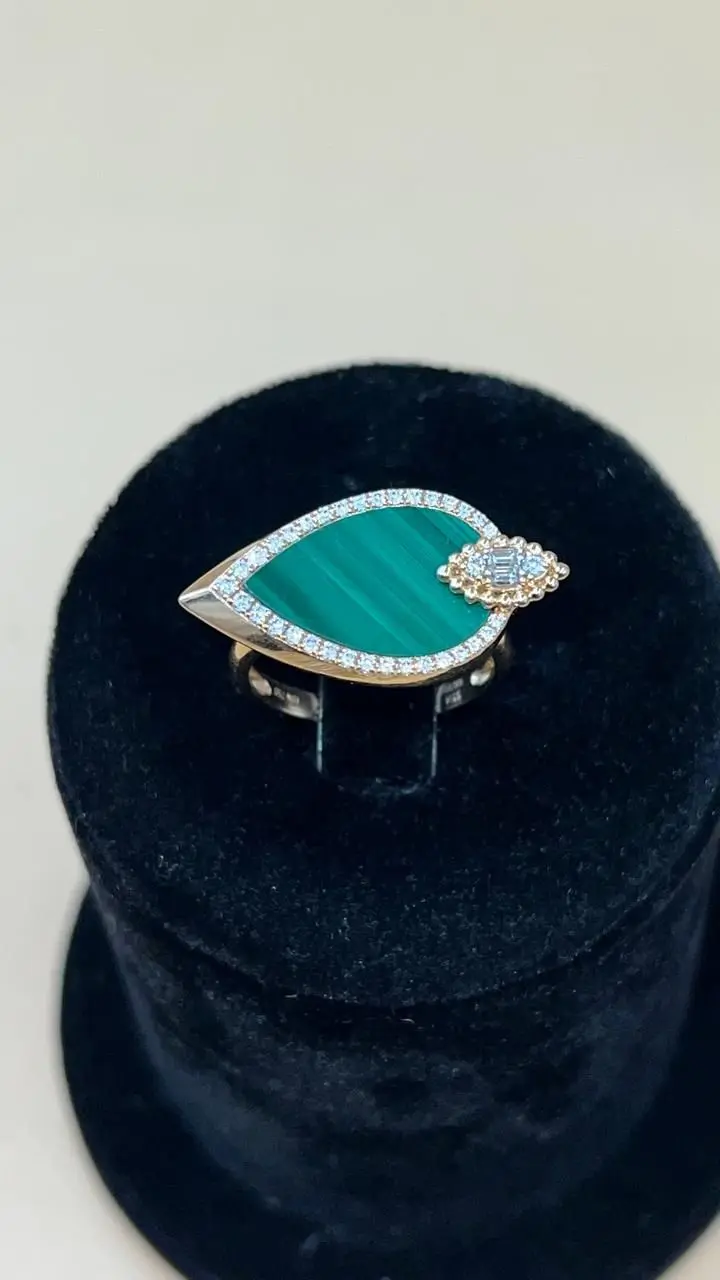 خاتم الماس مع حجر الملكايت