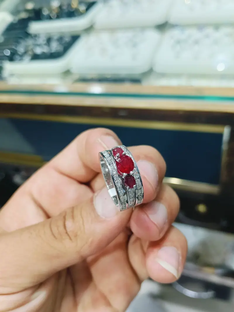 خاتم تونز ذهب والماس واحجار
