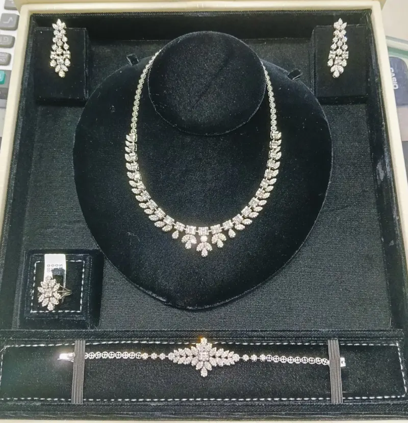 طقم الماس
